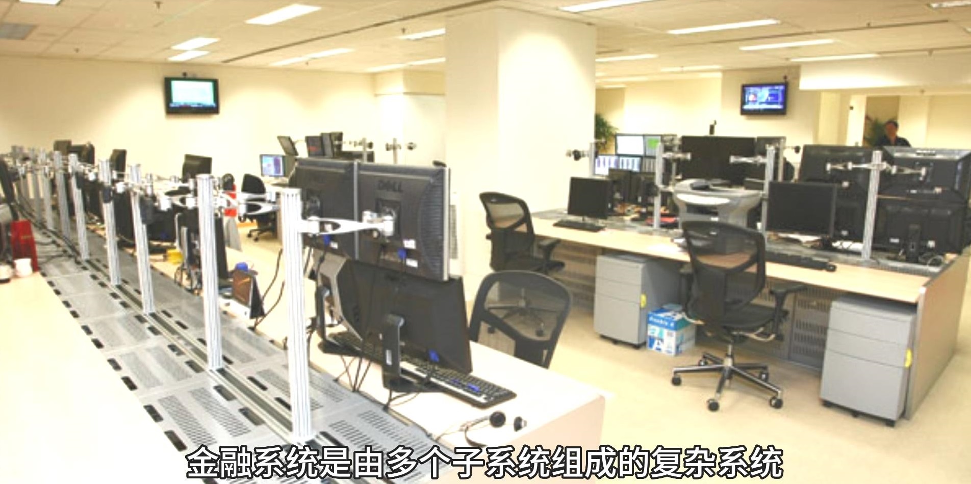 邑泊财务司库管理需要监测和报告组织的风险状况，包括市场风险、信用风险、流动性风险等，并采取相应的风险管理措施。